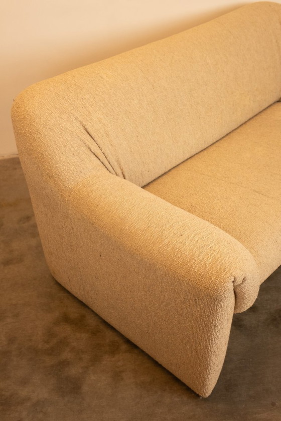 Image 1 of Leolux "Mink" 2-zitsbank met crèmekleurige bekleding