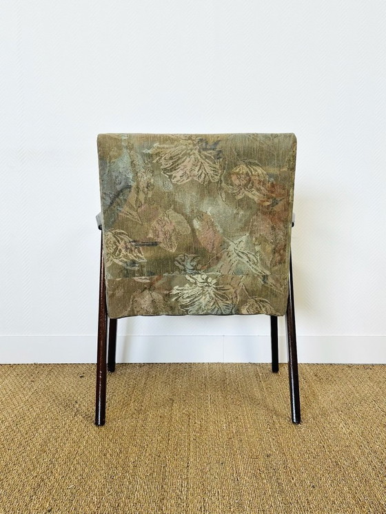 Image 1 of Vintage fauteuil van donker hout met bloemenprintstof, 1960