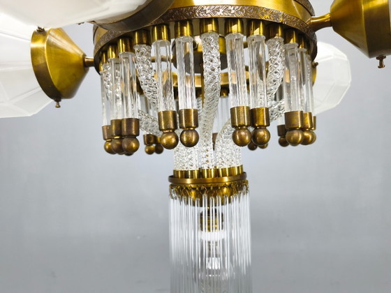 Image 1 of Tsjechische art-deco kroonluchter van messing en glas, jaren 1950