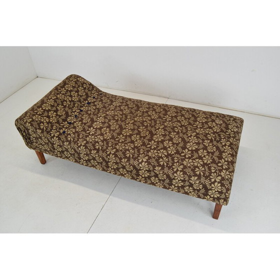 Image 1 of Vintage Art Deco daybed in fabric and wood, Czechoslovakia 1930s