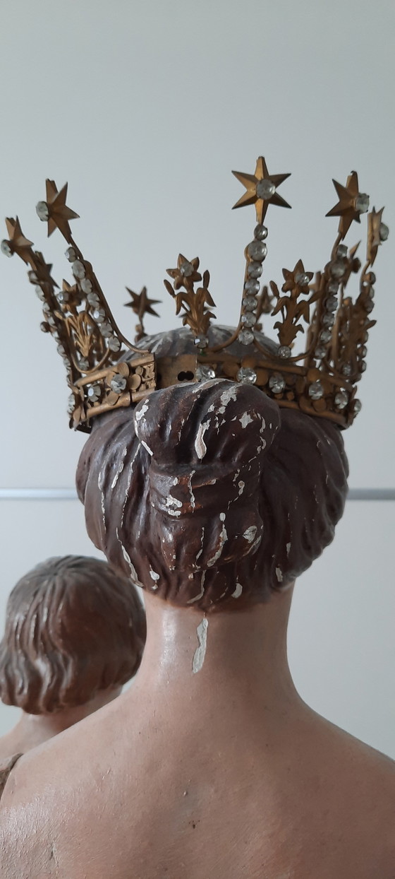 Image 1 of Wunderschöne antike Pfahlmadenfigur aus dem 18. Jahrhundert