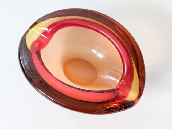 Murano-Sommerso-Aschenbecher aus der Mitte des Jahrhunderts, rosa-orange – Schalen, Glass (photo 3 of 19)