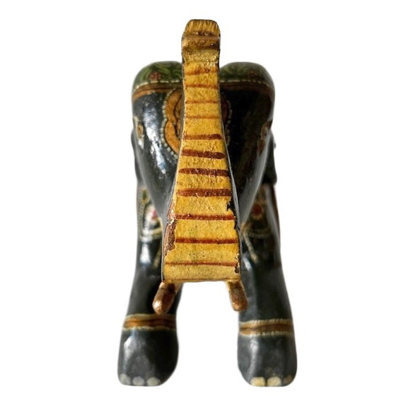 Image 1 of Vintage handgesneden decoratieve houten olifant Rajasthani-stijl handgeschilderd 1960's