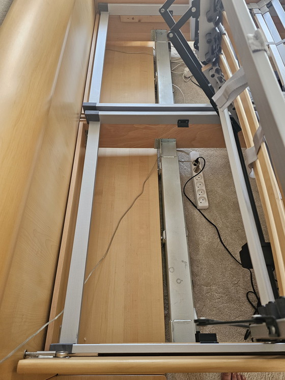 Image 1 of Rete in legno pesante (acero) con telaio e reti a doghe elettriche