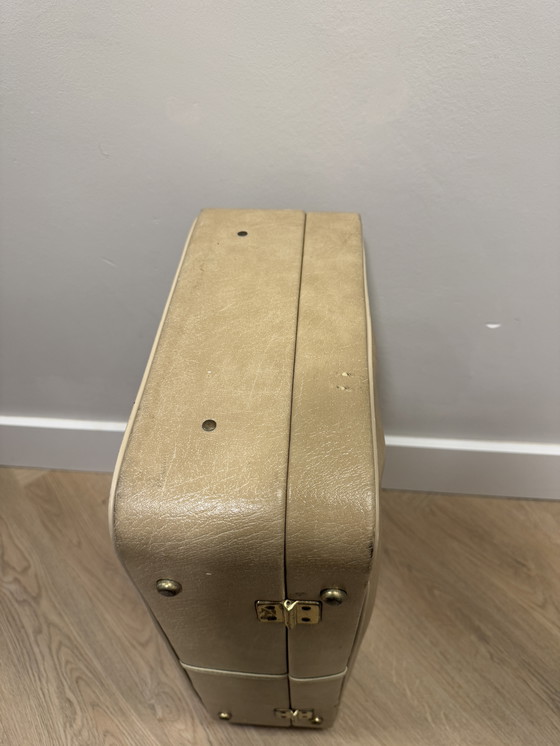 Image 1 of Vintage travelcase beige with red upholstery 