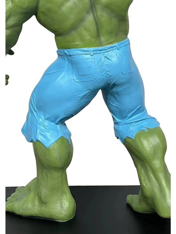 Image 1 of Fiberglas-Skulptur – Comic-Held – Grün