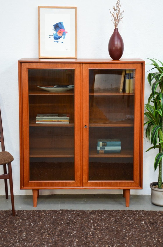 Image 1 of Vetrina vintage, mobile alto retrò in teak di metà secolo, cassettiera, anni '70