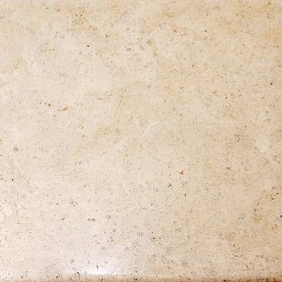 Image 1 of Quadratischer Couchtisch aus Travertin, entworfen von Mario Bellini für Cassina, um 1975