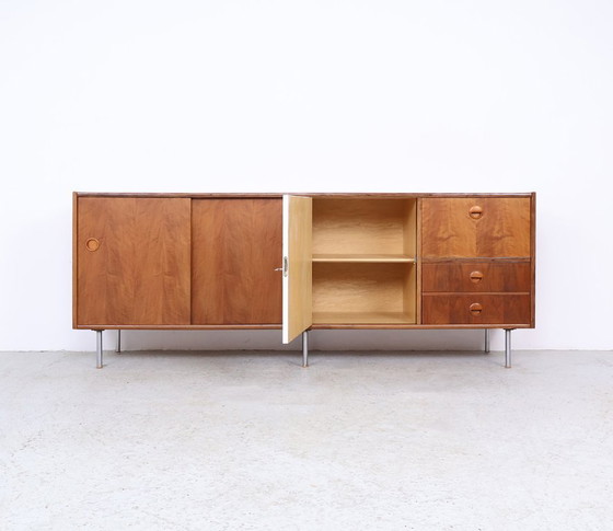 Vintage Fristho Sideboard in Walnut – William Watting – 1960s – Metal (photo 4 of 17)