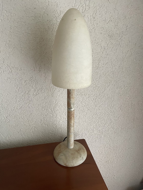 Image 1 of Lampe à poser en albâtre