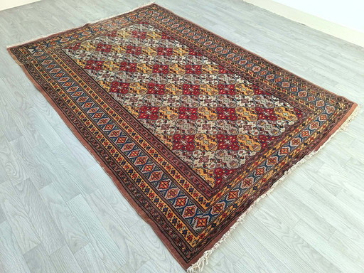 Tappeto pakistano fatto a mano