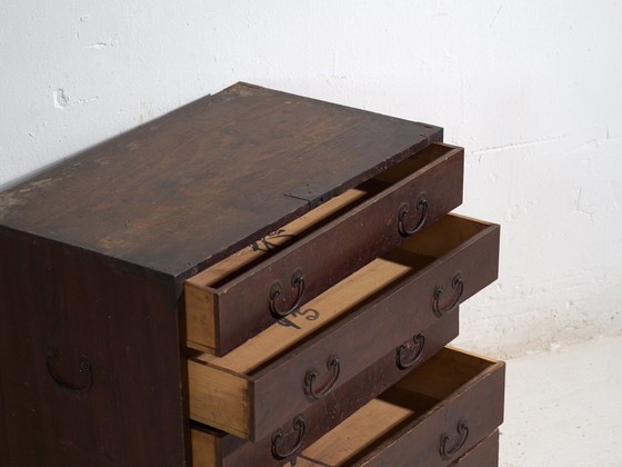Antique Japanese tansu with drawers and iron hardware – Meiji Period, Japan, circa 1900 – Chest of drawers (photo 33 of 40)