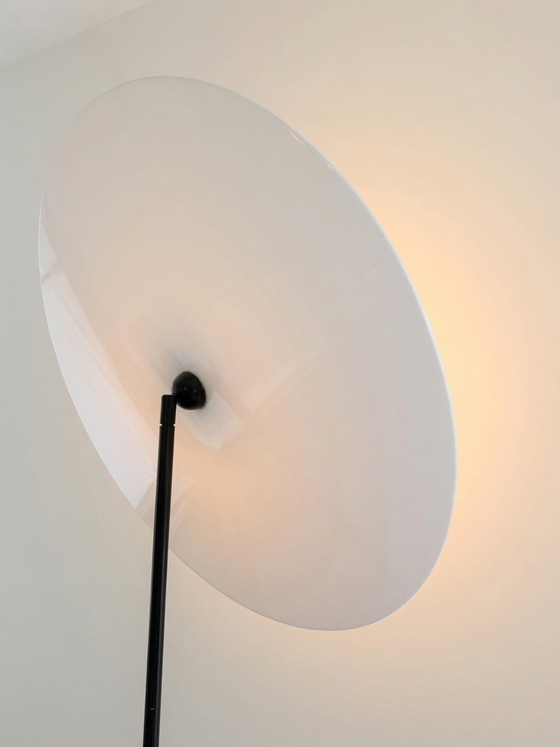 Image 1 of Zeldzame iconische “Disk” vloerlamp Aldo van Den Nieuwelaar  ‘74