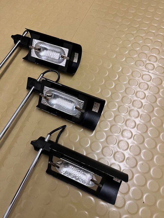 Image 1 of 3 apliques de techo/pared Oluce – ADIM – Vico Magistretti – Cromo y aluminio – Diseño italiano 1970