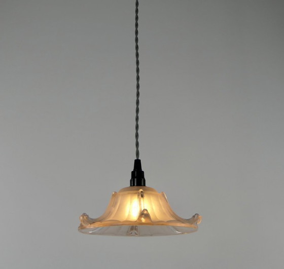 Image 1 of Vintage art deco pendant lamp with a frosted ribbed block-shaped glass shade in Ezan style.