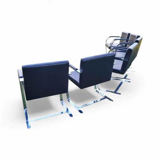 Image 1 of 6 sillas de cuero con diseño Brno, atribuidas a Mies van der Rohe.