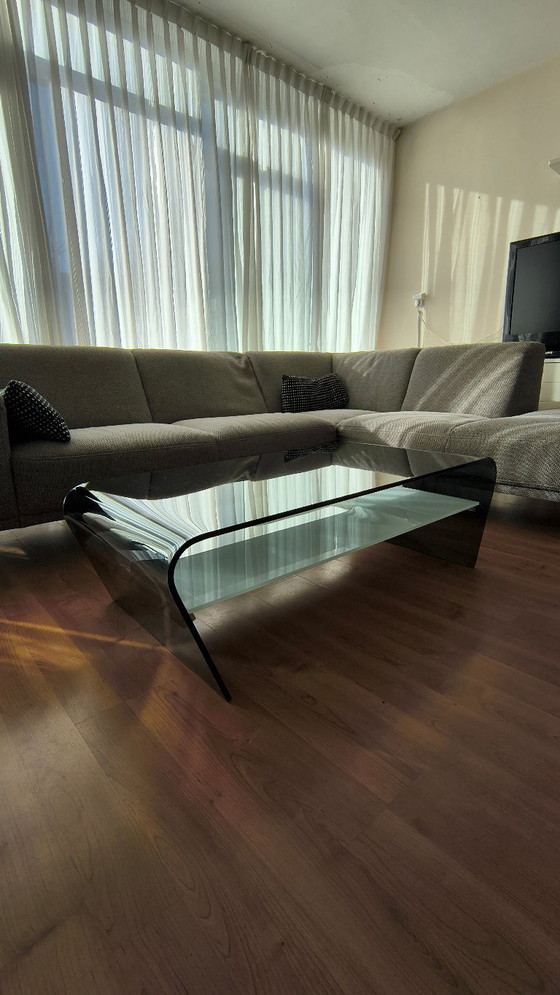 Table design des années 1980 – Tables basses, Verre (photo 3 of 7)