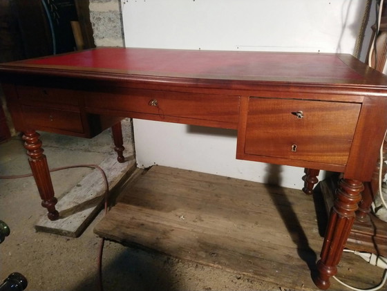 Louis Philippe style walnut desk. – Leather, Vintage (photo 3 of 16)