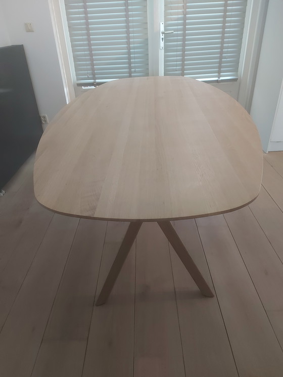 Image 1 of Mobitec Oval Table 200x100