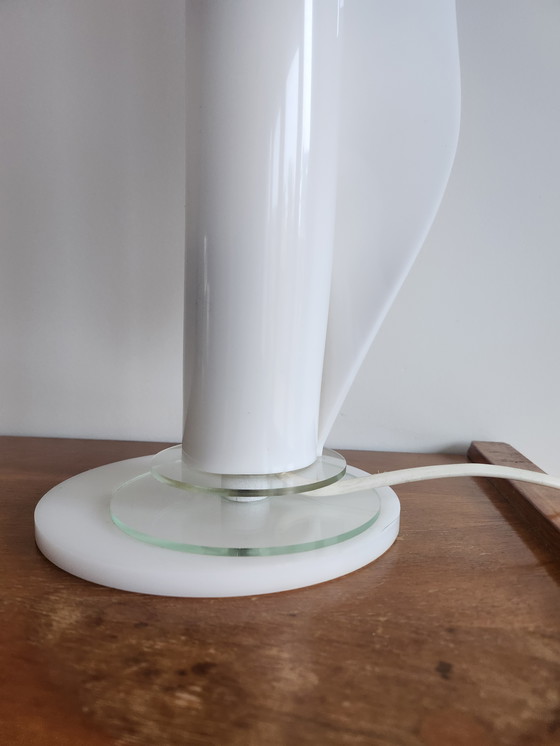 Image 1 of Tafellamp Wout Wessemius plexiglas 'Vlam'