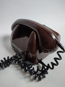 Telefono PTT marrone moka vintage retrò con pulsanti anni '70