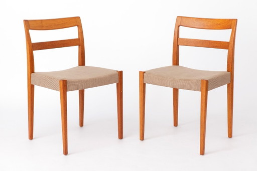 2 van 8 Garmi eetkamerstoelen van Nils Jonsson voor Troeds, jaren 60, Zweedse teakhouten stoelen in mid-century modern stijl.