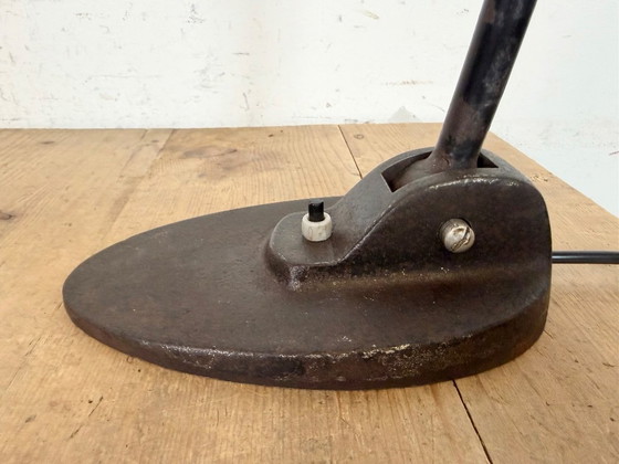 Image 1 of Industriële zwarte geëmailleerde Bauhaus bureaulamp, jaren 30