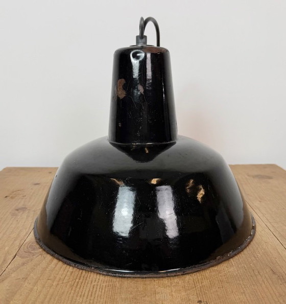 Industrial Black Enamel Factory Pendant Lamp, 1950s, Metal, Industrieel (photo 12 of 15)