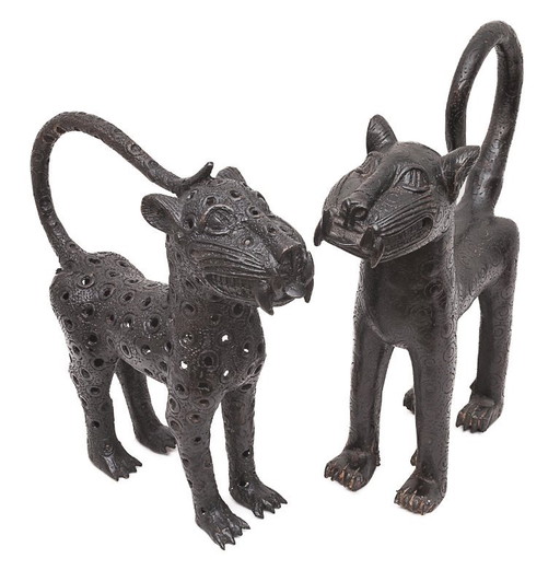 Een paar koninklijke luipaarden uit Benin – decoratieve objecten, Bronze (photo 2 of 12)