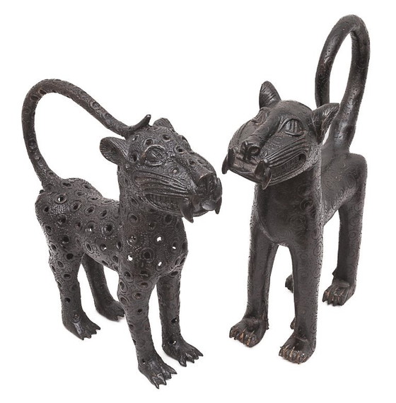 Coppia di leopardi reali del Benin – Oggetti decorativi, Bronze (photo 2 of 12)