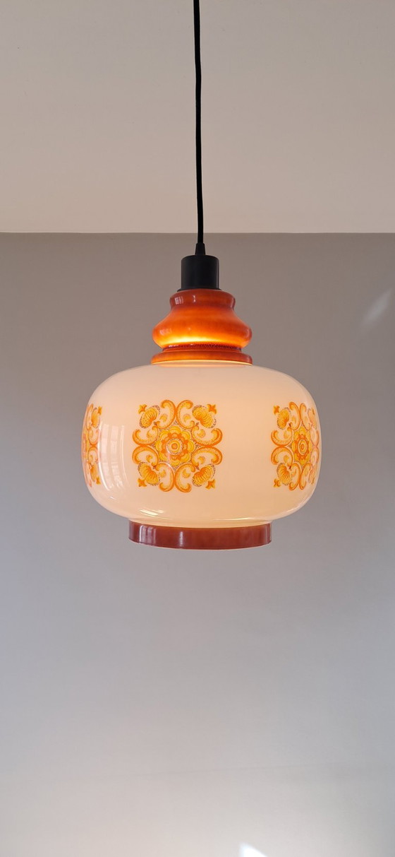 Vintage 70s Globe – Pendant lamps, Glass (photo 2 of 7)