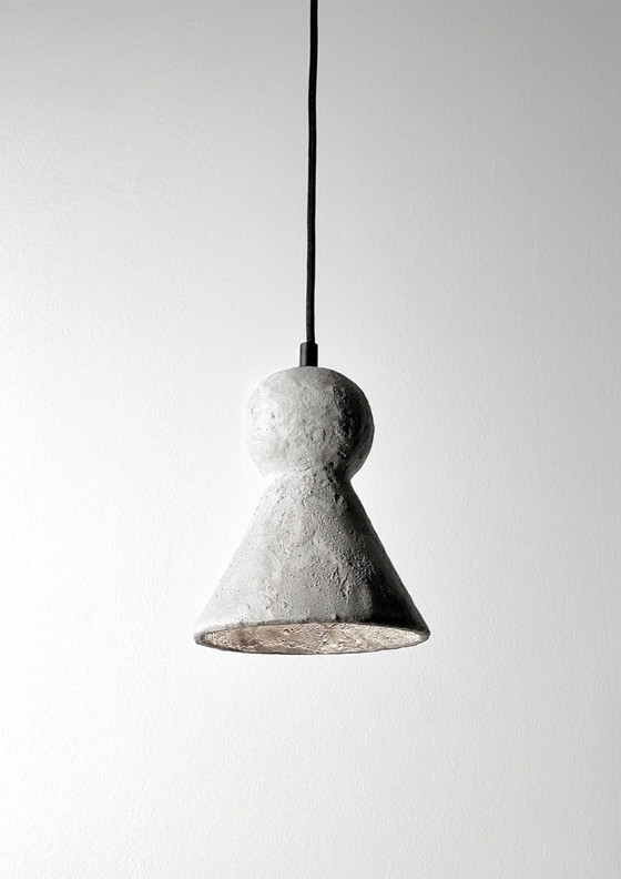 Image 1 of LOVER 02 Designer-Pendelleuchte von Rodrigo Vairinhos "NEO", Mineralbeton