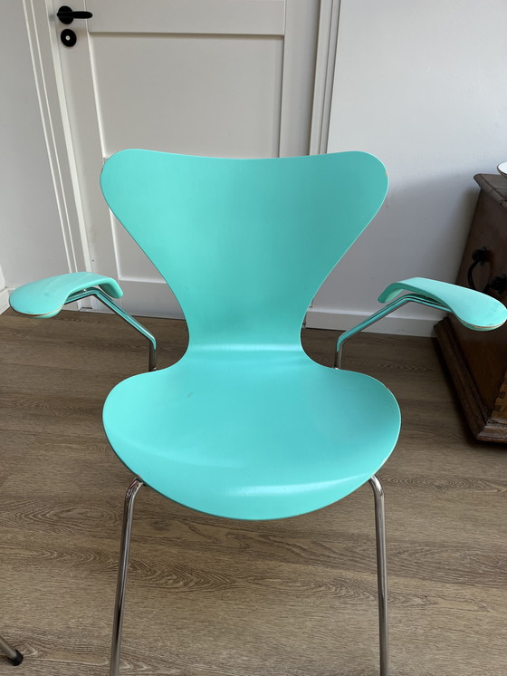 Image 1 of Fritz Hansen butterfly chair
