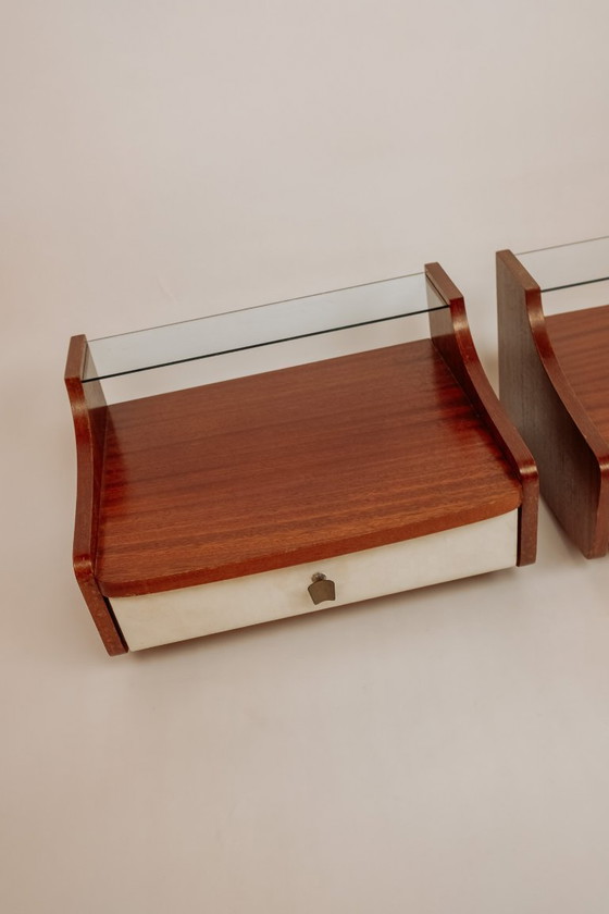 Image 1 of Tables de chevet flottantes vintage, lot de 2