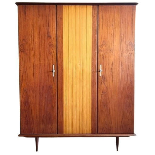 Vintage Kleiderschrank im zweifarbigen dänischen Design der Mitte des 20. Jahrhunderts, 1960er Jahre