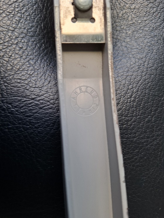 Image 1 of Friso Kramer. Sedia rivolta. Ahrend de Cirkel