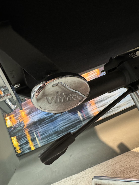 Image 1 of Vitra EA219 Softpad Bürostuhl in sehr sauberem Zustand | 5 Jahre Garantie