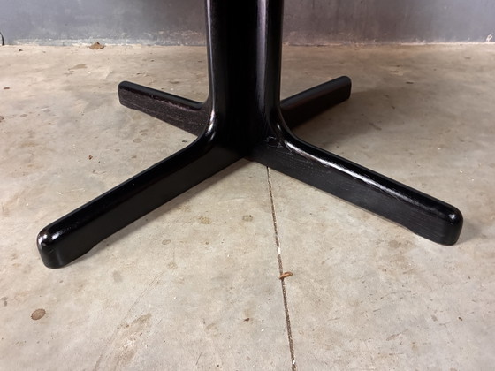 Image 1 of Lubke round oval dining table black extendable