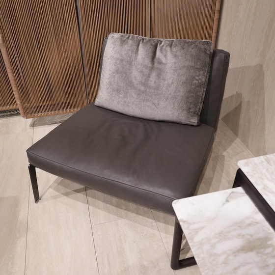 Image 1 of Fauteuil Flexform Happy