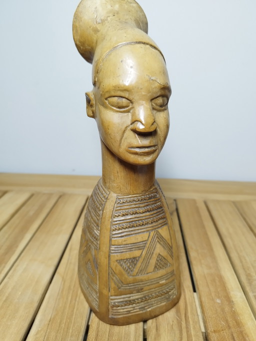 Oud Afrikaans borstbeeld 