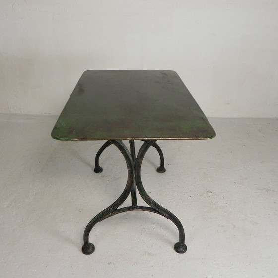Image 1 of Table de bistro en acier, table de jardin à profil en T incurvé, années 1950