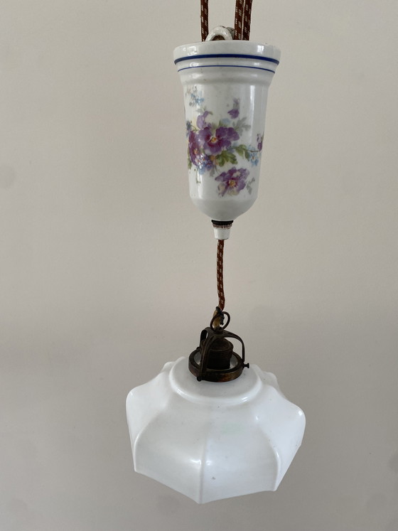 Image 1 of Art Deco - Opaline - messing - hanglamp - pendellamp met katrol - 1e kwart 20e eeuw