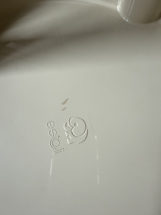 Image 1 of Cremefarbener Design-Hocker