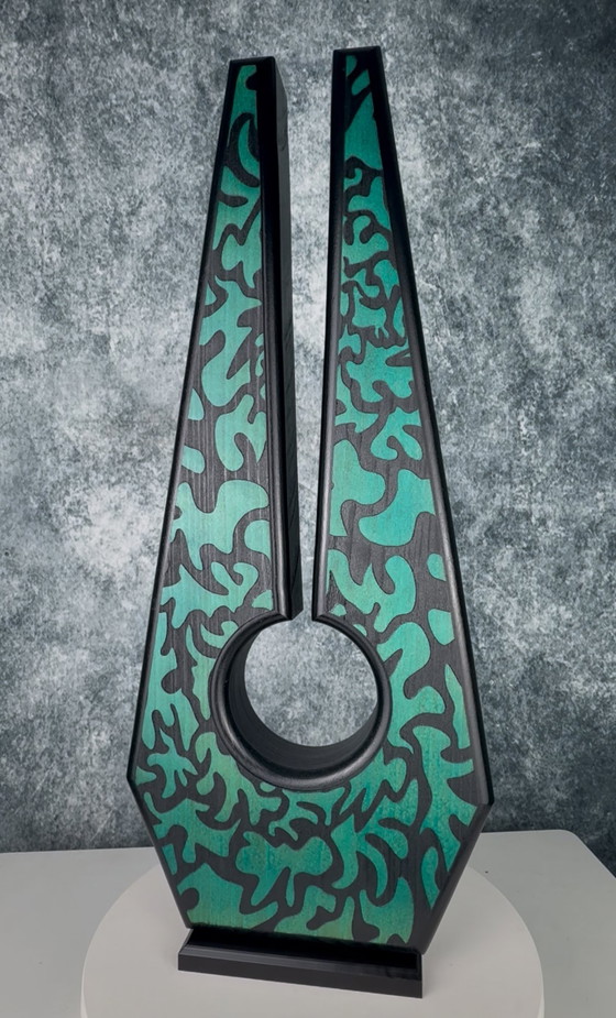 Image 1 of Skulptur Flora elegant beautiful von Rotan Hunt Wood