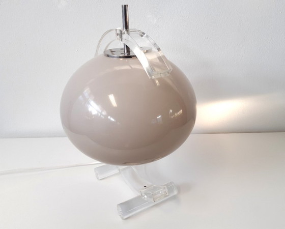 Image 1 of Imposante plexiglazen mushroom tafellamp,  mcm tafellamp, vintage space age bureaulamp