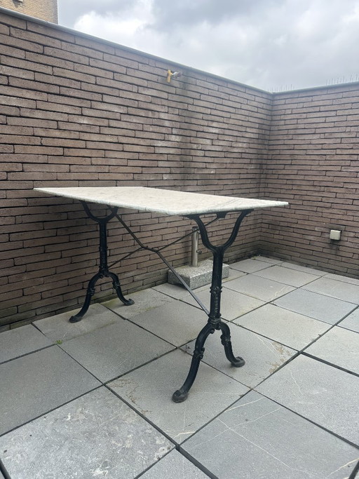 French Bistro Table with Marble Top & Goddess Cast Iron Base – tuintafels (photo 2 of 5)