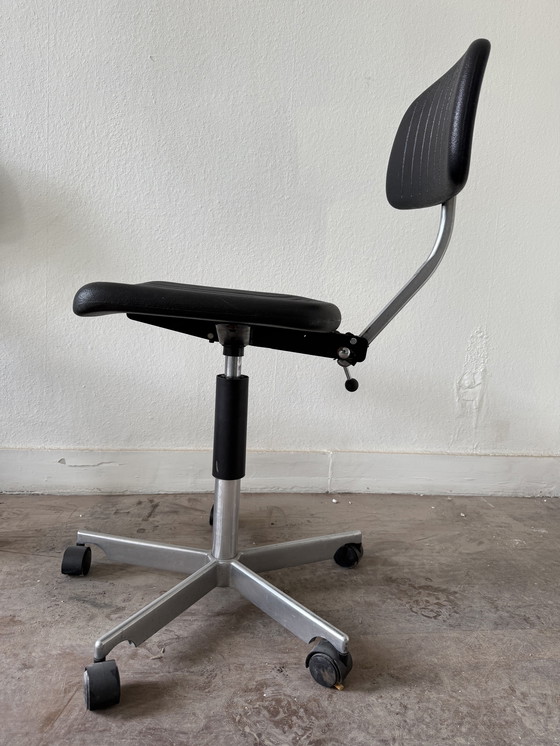 Image 1 of 4x Original KEVI Office Chairs – Jørgen Rasmussen – Early Edition (1960s–80s)