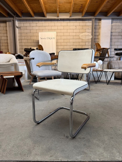Chaise cantilever Thonet S 64 PV de Marcel Breuer