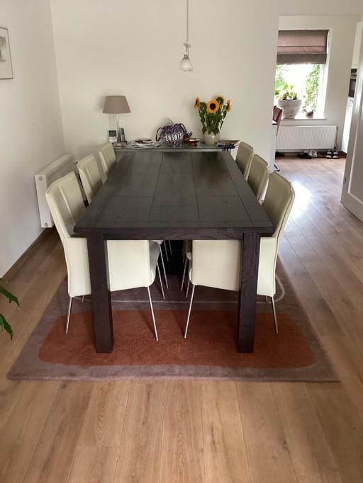 Table de salle à manger en chêne espagnol avec 6 chaises en cuir
