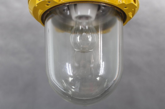 Image 1 of Lampada industriale in vetro degli anni '70, Cecoslovacchia